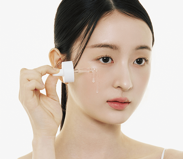 {"type":"root","children":[{"type":"paragraph","children":[{"type":"text","value":"Follow your basic skincare routine and apply the Azelaic Acid 10 Ampoule first. Gently spread 2–3 drops along the skin texture and lightly pat for better absorption. After absorption, finish with a soothing and moisturizing cream.\n\n[ADJUSTMENT PERIOD] \nFor the first week of use, apply a pea-sized amount to areas of concern every other day. After the skin has adjusted, gradually increase the amount and frequency of use.\n\n[RECOMMENDED AMOUNT] \nDispense approximately 2–3 drops onto the palm and apply evenly. For areas of particular concern, apply an additional thin layer for targeted care."}]}]}