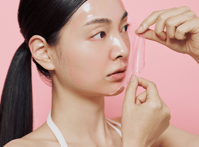 {"type":"root","children":[{"type":"paragraph","children":[{"type":"text","value":"[TIP]\n1. Use a dedicated mask brush for convenient application.\n2. The formula does not transfer to pillows, allowing comfortable care while lying down.\n3. Apply selectively to target areas such as the back or T-zone for focused care."}]}]}